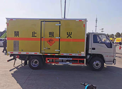 南票爆破器材运输车技术升级与安全合规新趋势